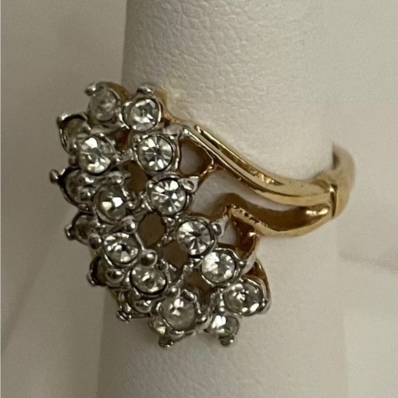 Vintage Waterfall Rhinestone Cluster Cocktail Ring 18K Gold Plate Size 61/4 - Picture 2 of 7